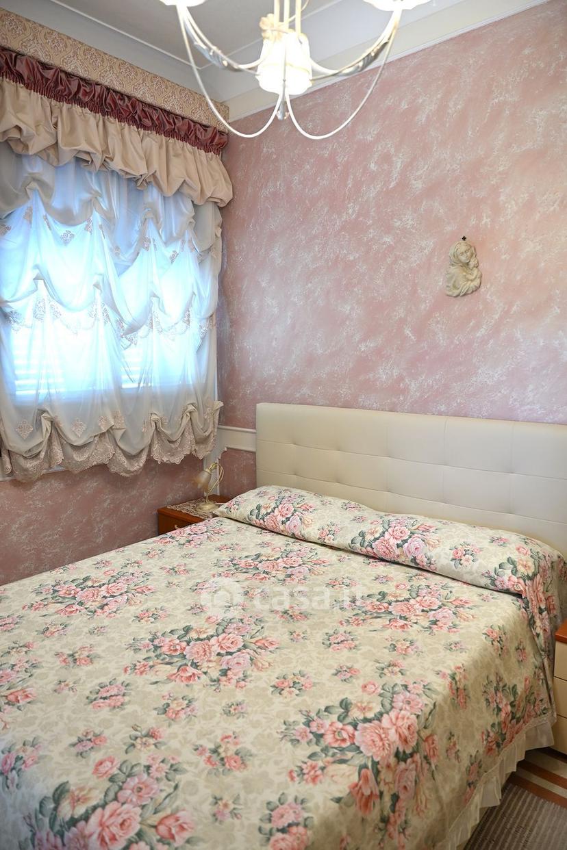 Villa in Via Giulio Cesare 62 — foto 10 di 105