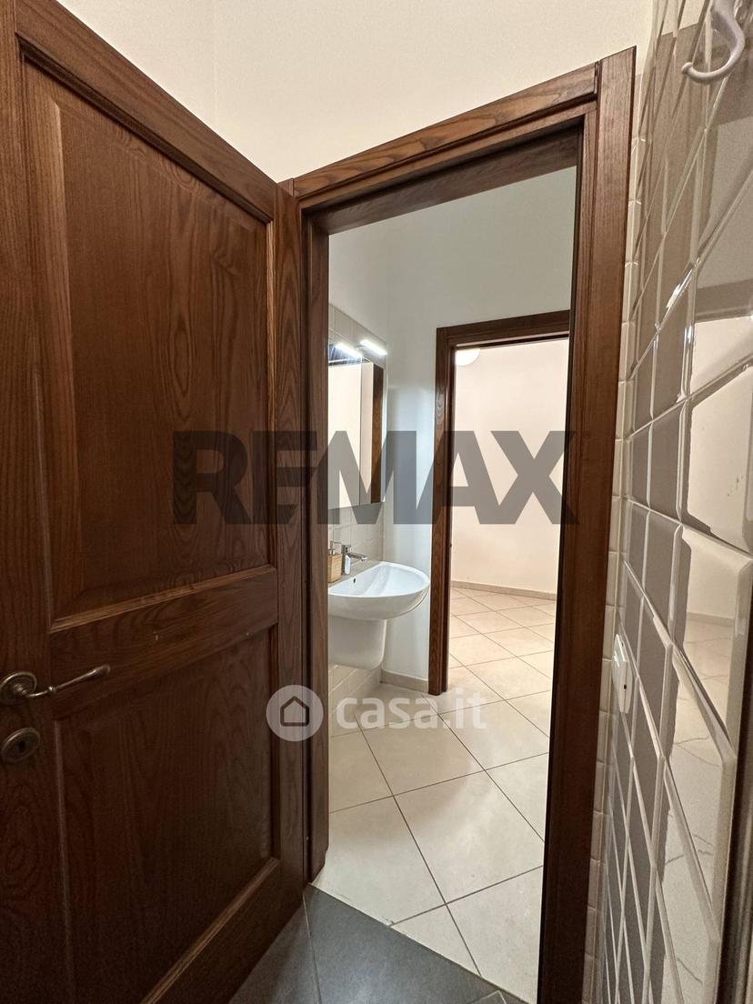 Trilocale in Via delle Grazie 20 — foto 17 di 32