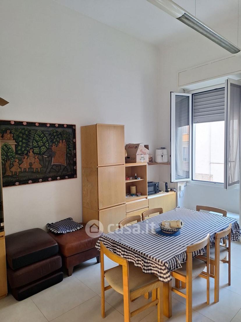 Trilocale in Via Cicco Simonetta — foto 16 di 21