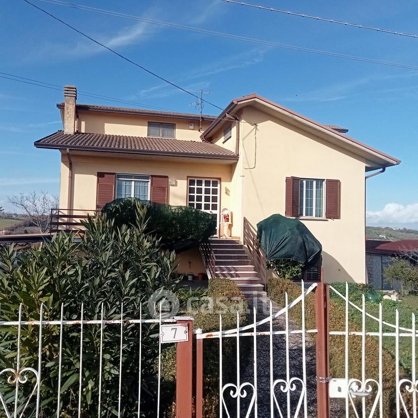 Villa in Contrada Vertecchia — foto 10 di 31
