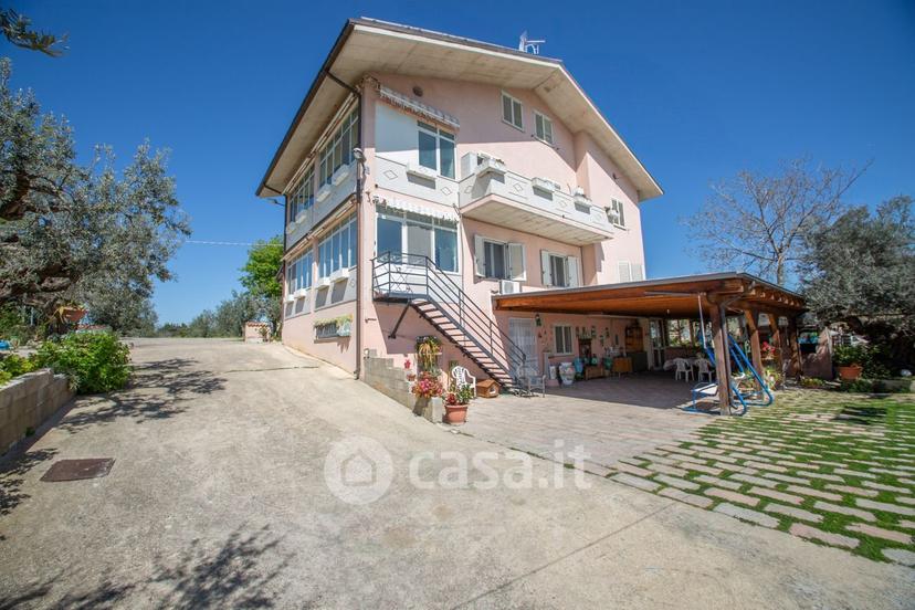 Villa in Contrada Astignano — foto 19 di 50