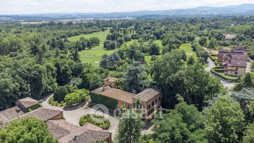 Villa in Via Castelnuovo Rangone — foto 23 di 101