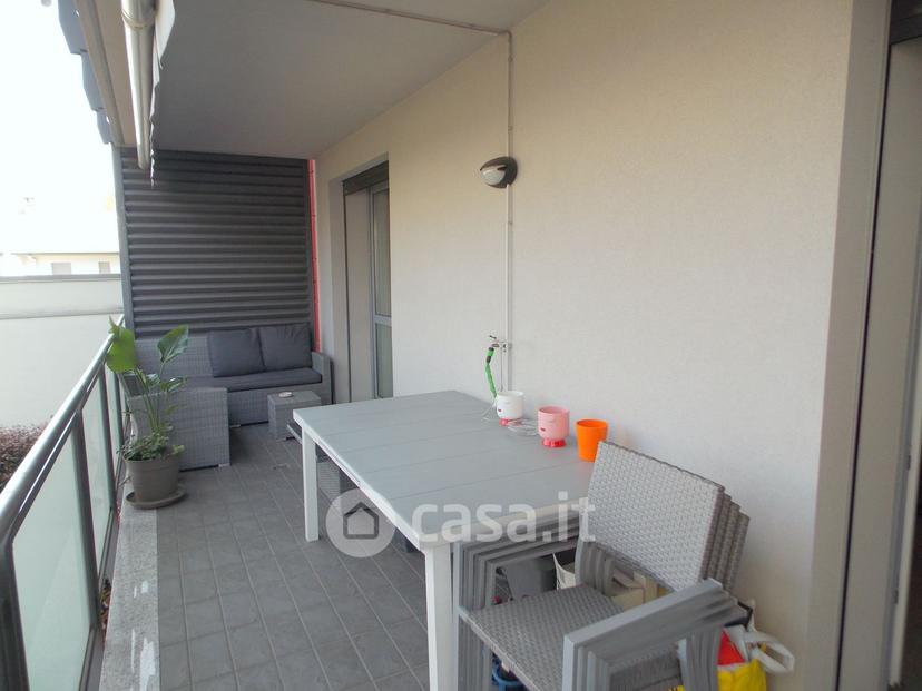 Trilocale in Via Volturno 26 — foto 17 di 34