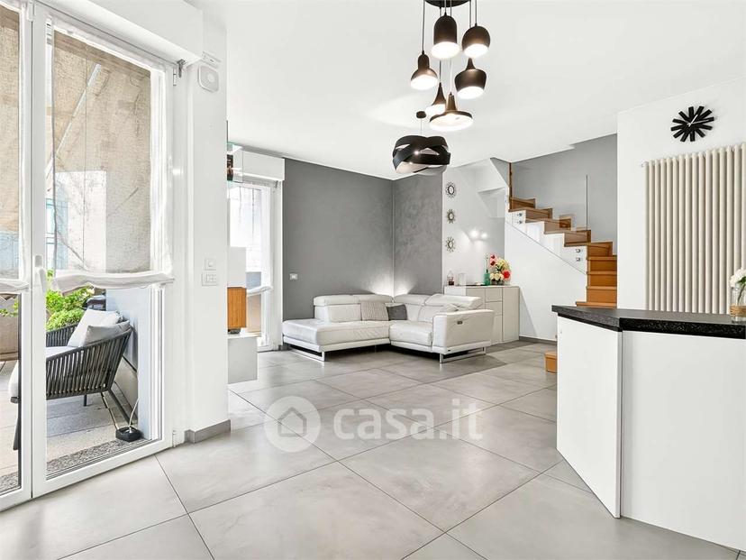 Trilocale in Via Giacomo Manzú 2 — foto 9 di 32