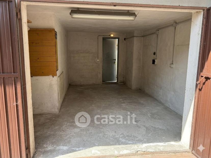 Trilocale in Via Guglielmo Marconi 7 — foto 36 di 37