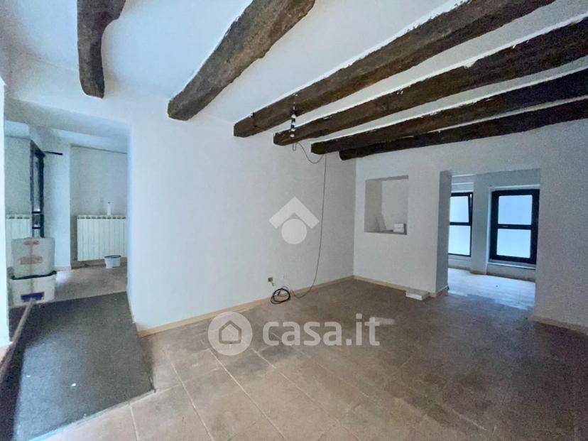 Trilocale in Via Valenzasca 4 — foto 10 di 24
