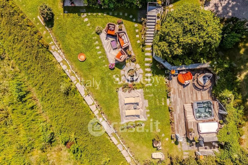 Villa in Via Alpinia — foto 15 di 16