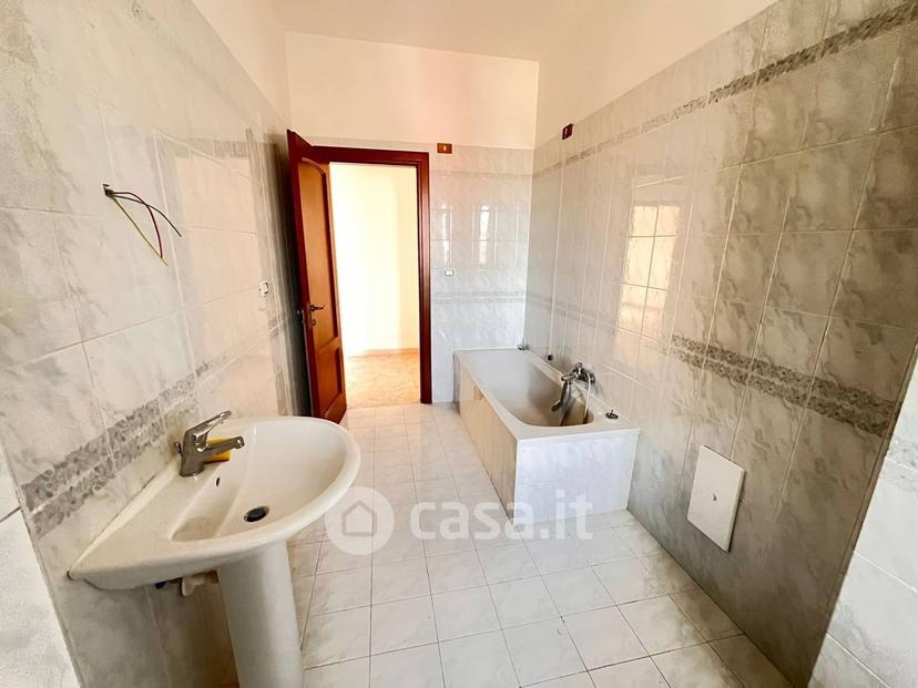 Appartamento in Via Eugenio Montale — foto 48 di 59