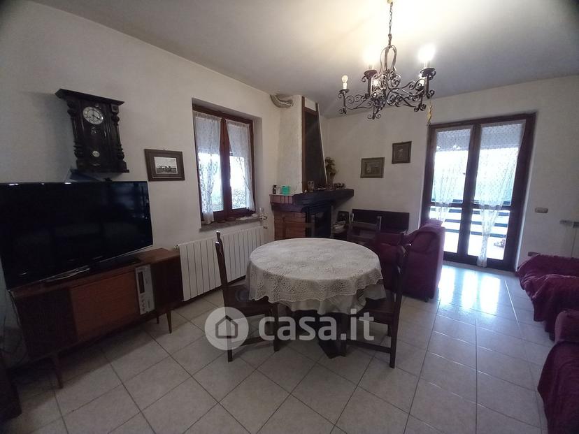 Villa in Via Gagnago — foto 26 di 32