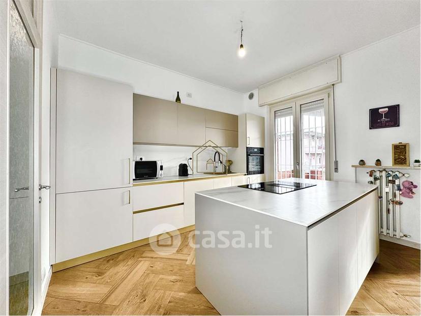 Trilocale in Viale Cavour