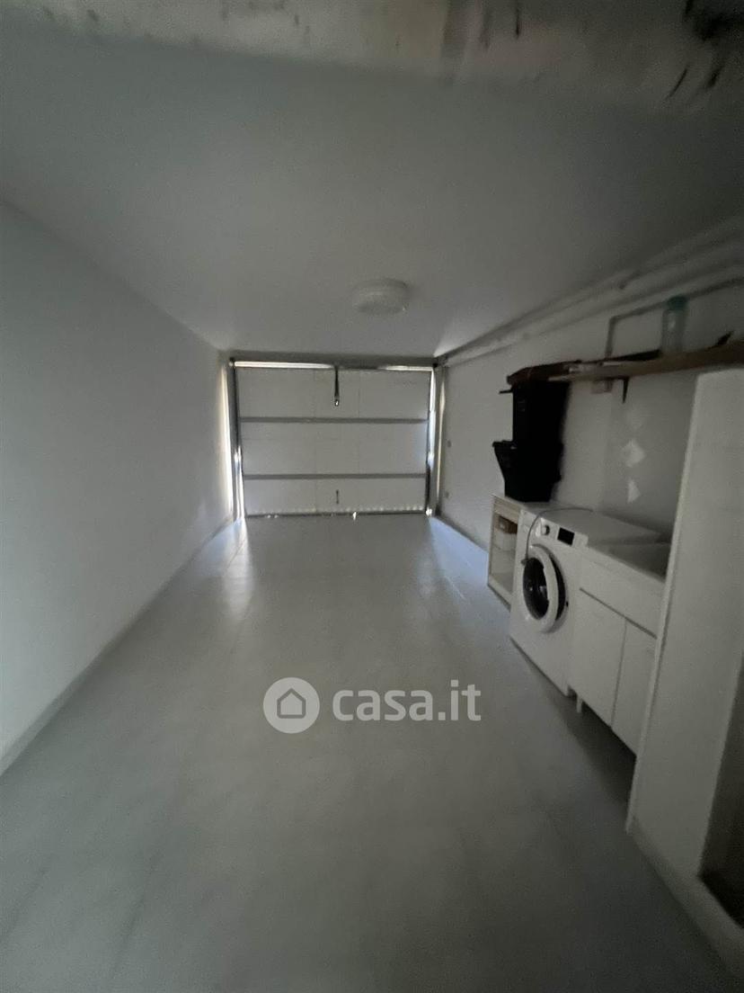 Trilocale in Via Aldo Moro — foto 18 di 33