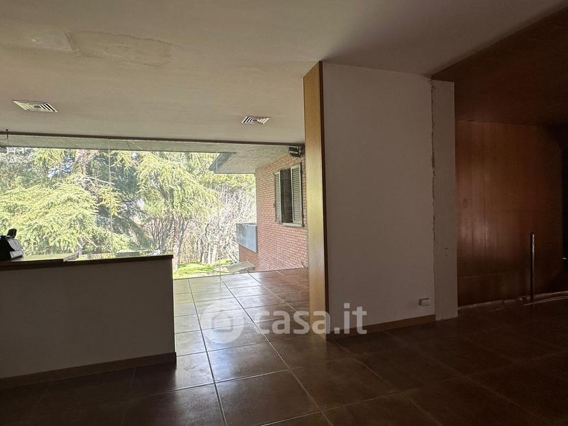 Villa in Via Martiri di Pizzocalvo — foto 18 di 28