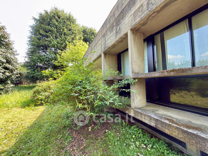 Villa in Via Giosuè Carducci 20 a — foto 7 di 182