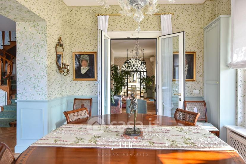 Villa in Via XX Settembre — foto 32 di 50