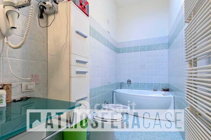 Trilocale in Via Circonvallazione 15 — foto 2 di 39