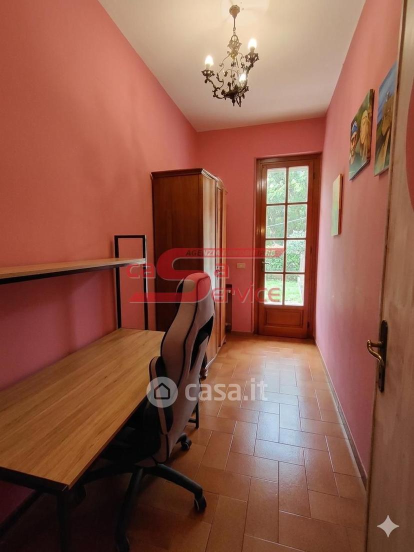 Quadrilocale in Via Croce Guigli 11 — foto 13 di 17