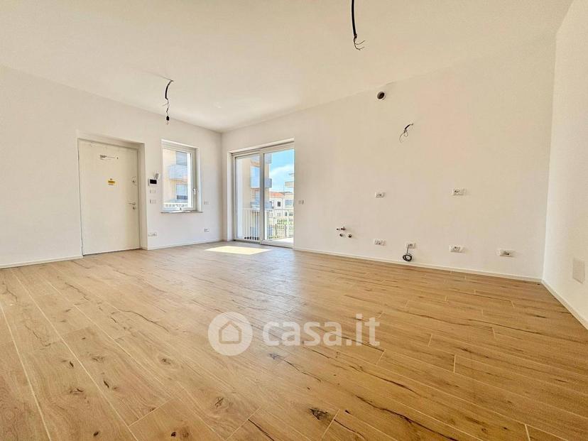 Trilocale in Via Don Orione 44 — foto 9 di 28