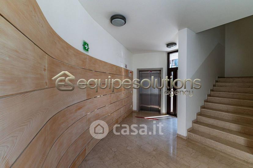 Trilocale in Piazza Umberto I 3 — foto 4 di 19