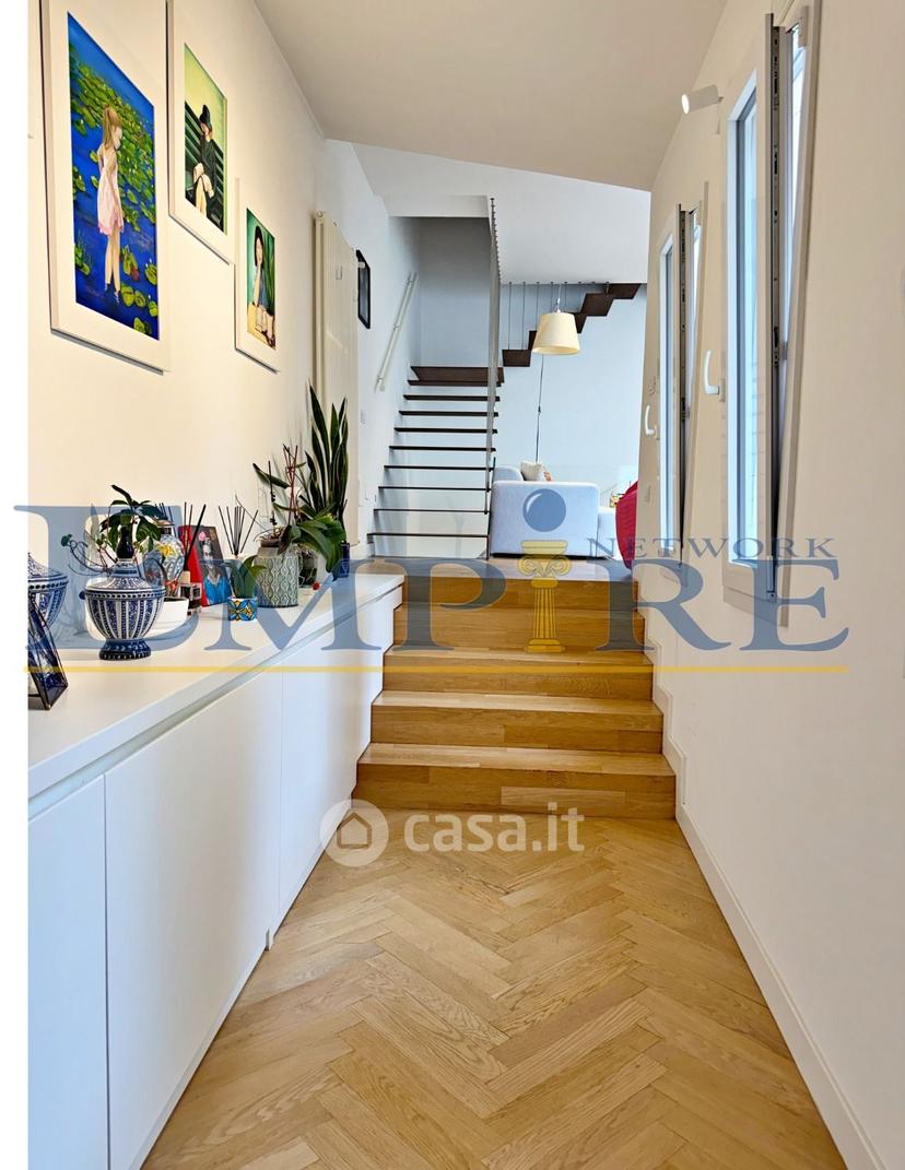 Villa in Via Solferino 48 — foto 8 di 35