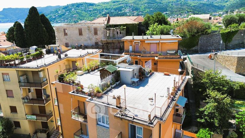 Quadrilocale in Via Laiolo — foto 11 di 51