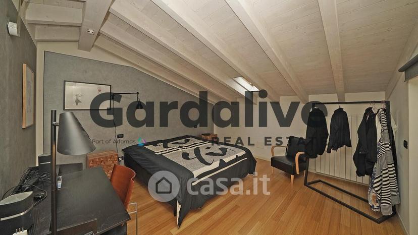 Appartamento in Via X Giornate — foto 2 di 33