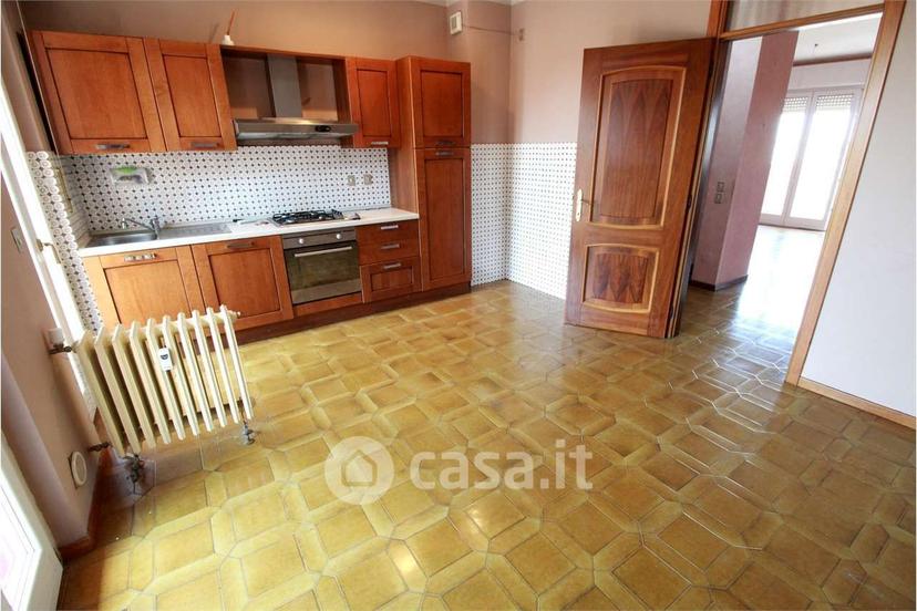 Quadrilocale in Via Fara 31 — foto 11 di 39