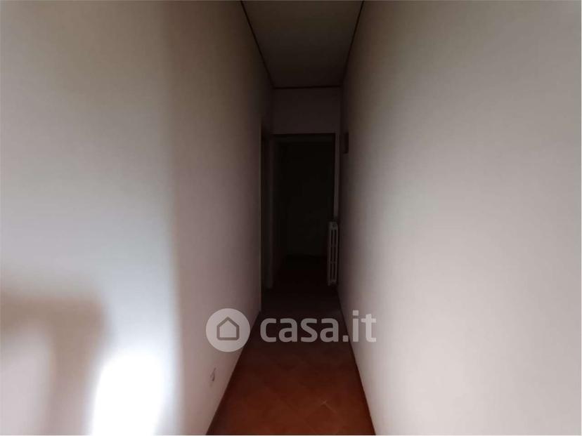 Villa in Via Paolo VI Papa — foto 12 di 33