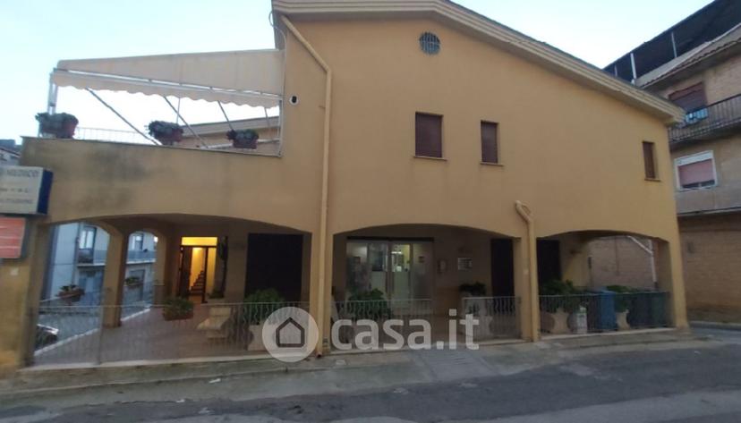 Appartamento in Via Vittime del Terrorismo — foto 23 di 33