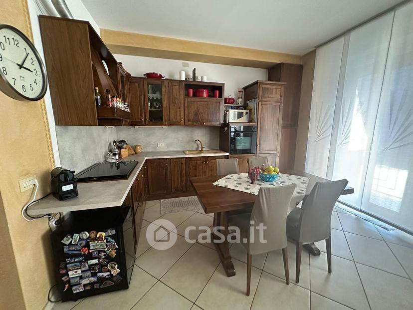 Quadrilocale in Via San Pietro — foto 26 di 27