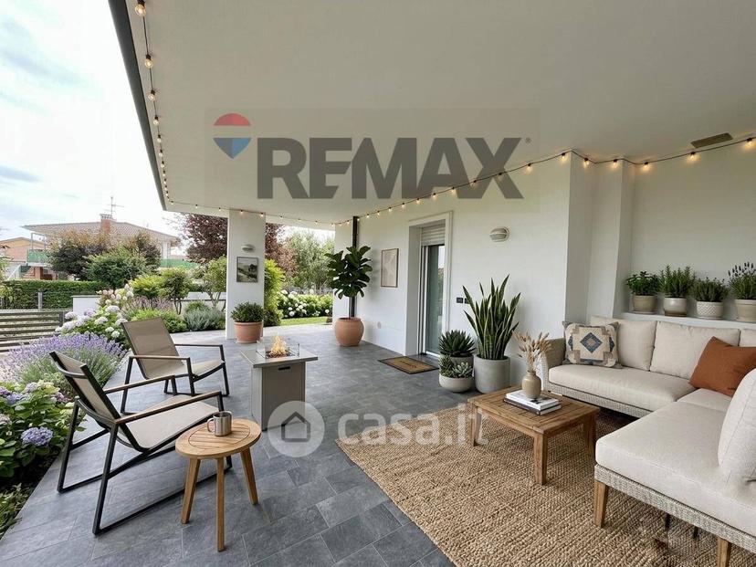 Villa in Via Guglielmo Marconi 22 — foto 9 di 28