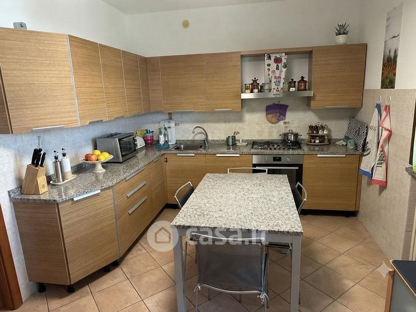Trilocale in Via Toscana 84 a — foto 2 di 22