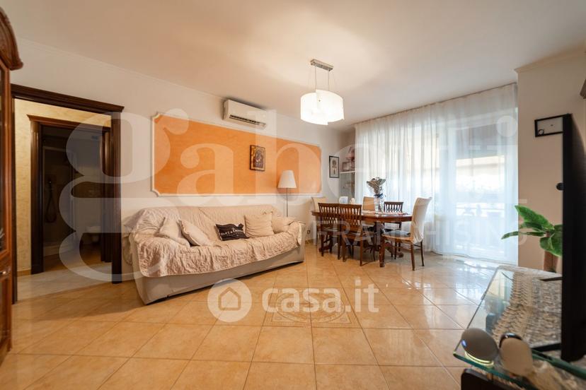 Trilocale in Viale Monte Penice 10 — foto 4 di 26