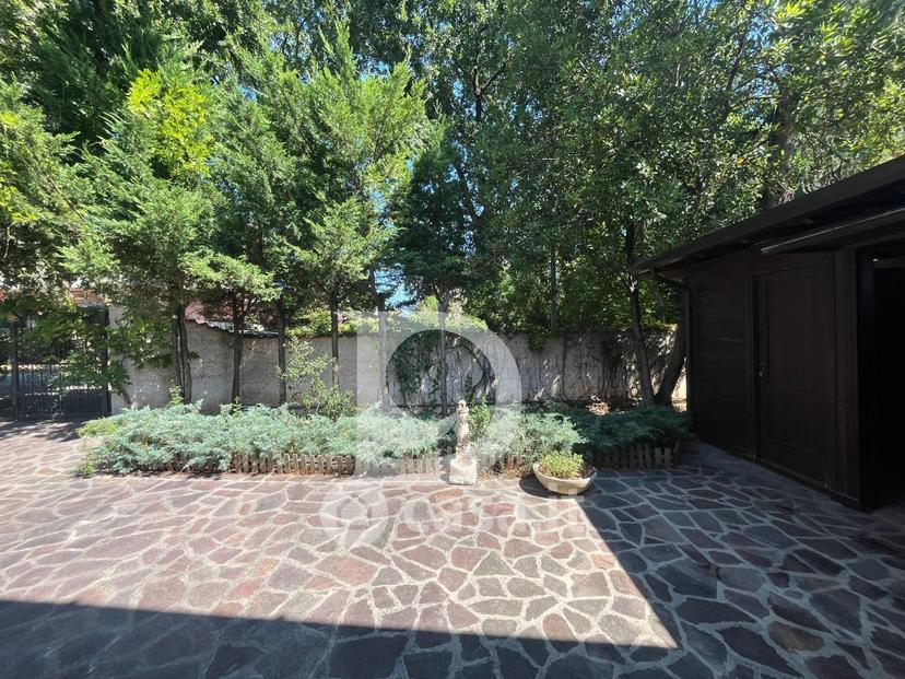 Villa in Via dei Platani 88 — foto 80 di 102