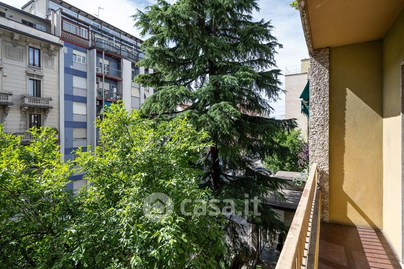 Quadrilocale in Via Antonio Bazzini 24 — foto 5 di 28