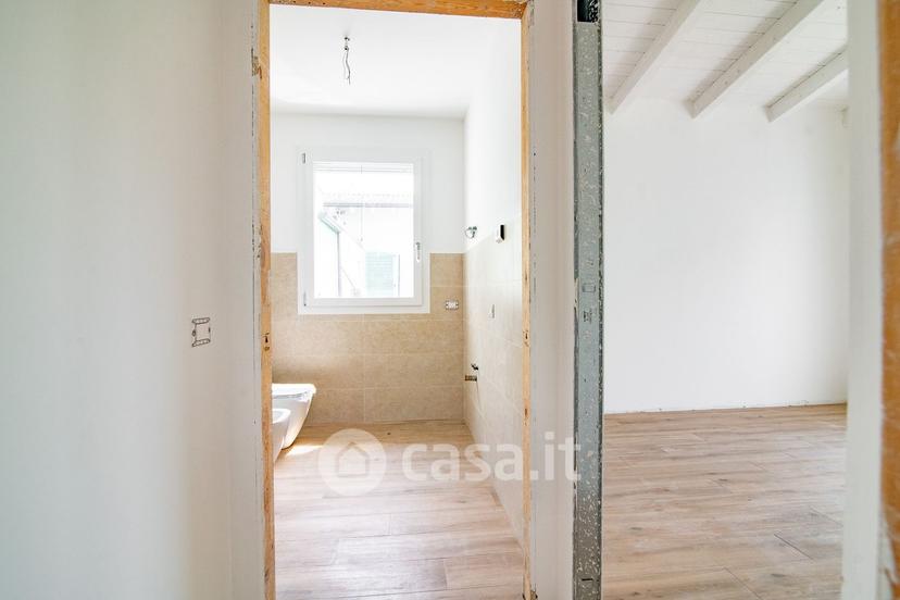 Villa in Via Mario Baratta — foto 62 di 63