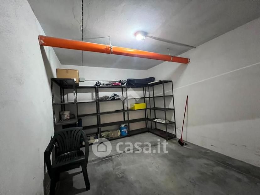 Trilocale in Via Volturno 102 — foto 22 di 30