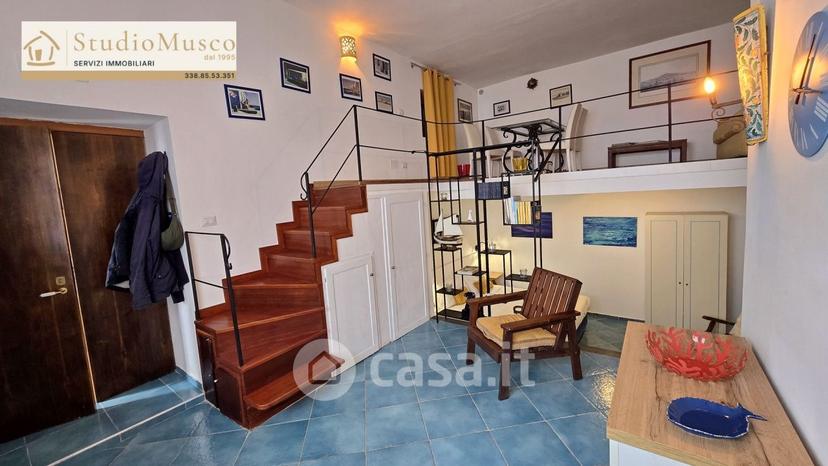 Loft in Via Marina Grande — foto 3 di 21