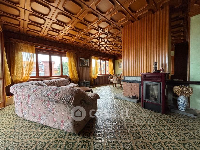 Villa in Via Vittorio Veneto 20 — foto 9 di 78