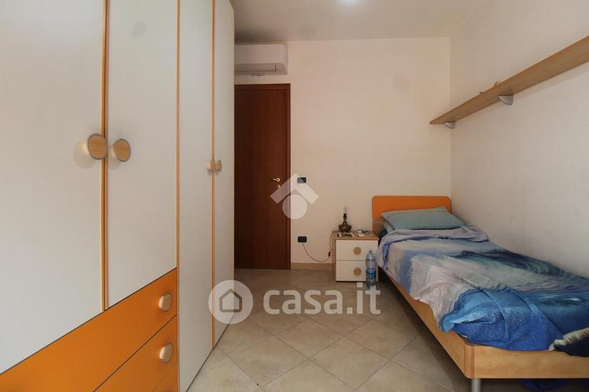 Trilocale in Via Villa 21 — foto 12 di 22