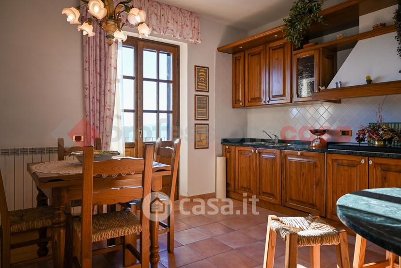 Villa in Via IV Novembre 6 -8 — foto 45 di 50