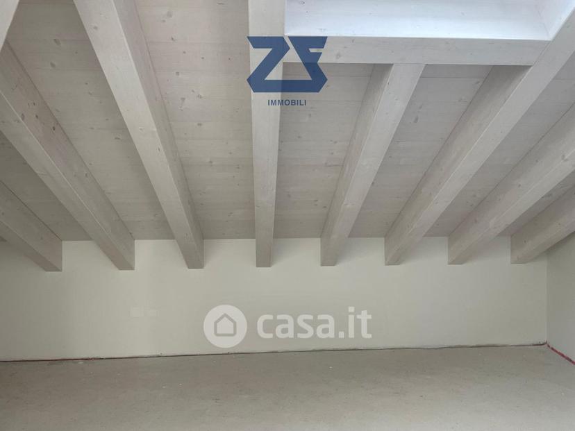 Trilocale in Via San Pio X — foto 2 di 35