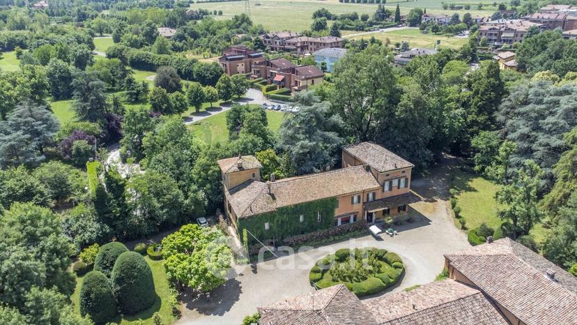 Villa in Via Castelnuovo Rangone — foto 39 di 101