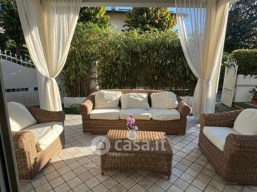 Villa in Via Giuseppe Viner — foto 23 di 36