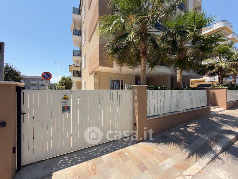 Trilocale in Viale Guglielmo Marconi 170 — foto 43 di 50
