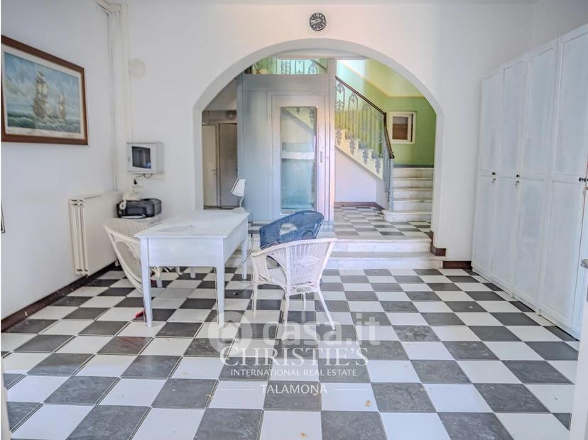 Villa in Strada Statale 1 173 — foto 33 di 37