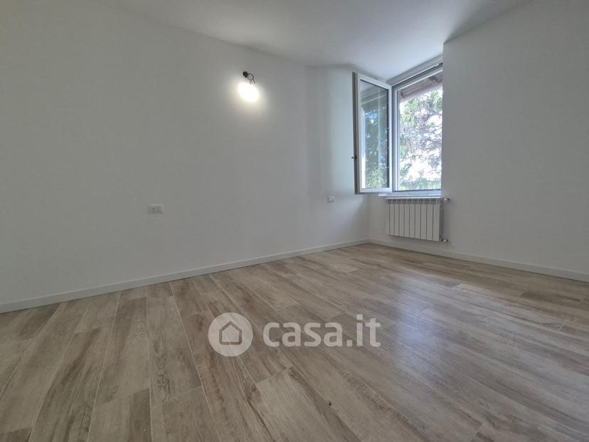 Villa in Via Bredazzane — foto 19 di 26