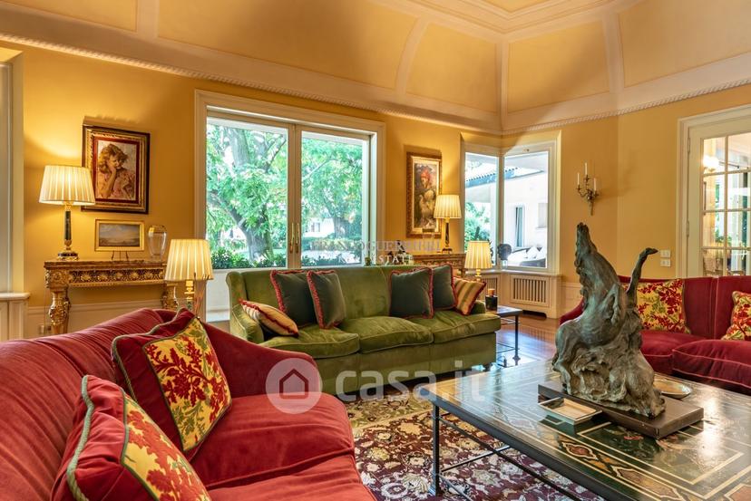 Villa in Via Alcide de Gasperi — foto 4 di 45