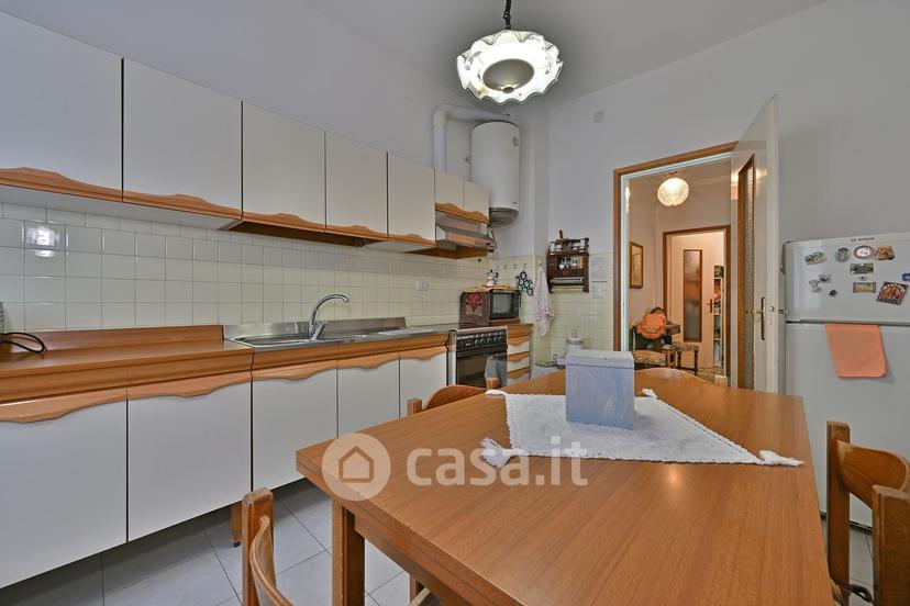 Quadrilocale in Via Pisa 19 — foto 17 di 32