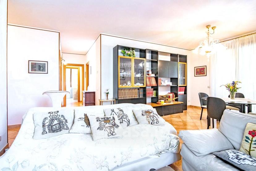 Villa in Via Fratelli Vigorelli — foto 11 di 54