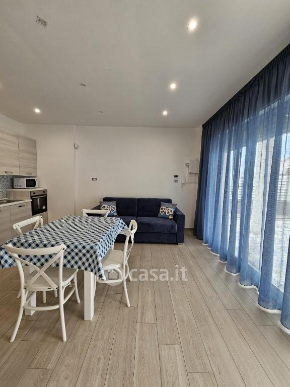 Trilocale in Lungomare Nazario Sauro 46 — foto 25 di 28